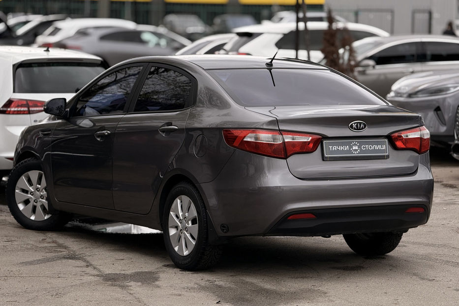 Продам Kia Rio 2012 года в Киеве