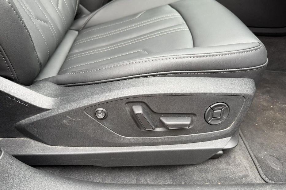 Продам Audi E-Tron 95 KWH, vin 4960 2020 года в Житомире