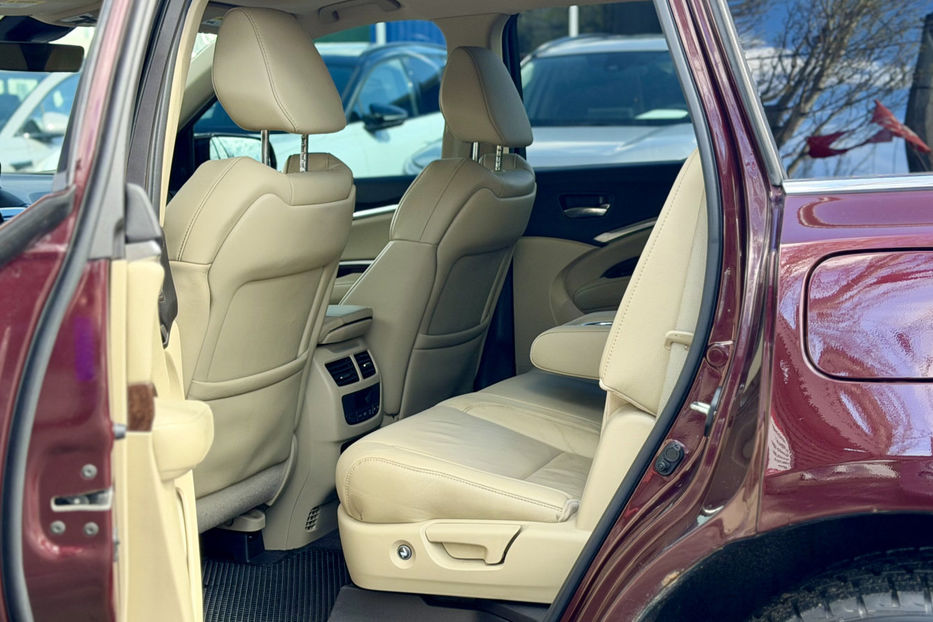 Продам Acura MDX 3.5 AT (290 к.с.) SH-AWD 2017 года в Киеве