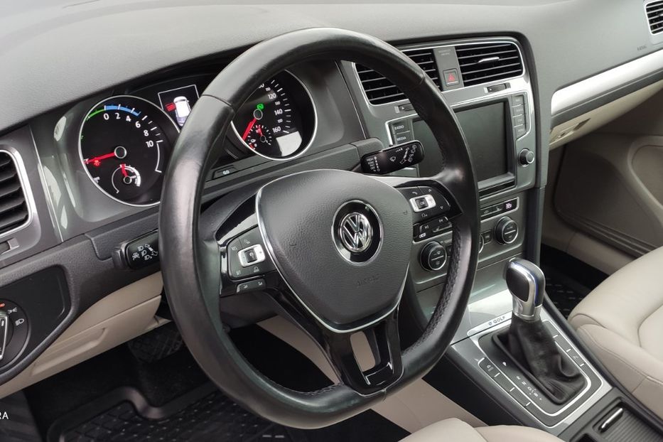 Продам Volkswagen e-Golf 24 кВт. 2015 года в Львове