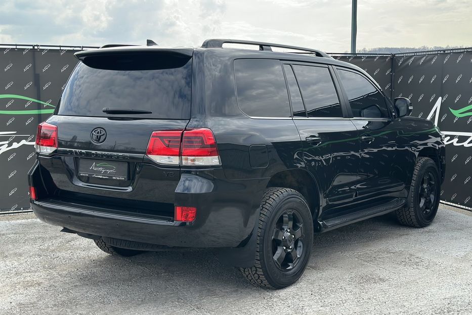 Продам Toyota Land Cruiser 200 B7 AURUM 2018 года в Киеве