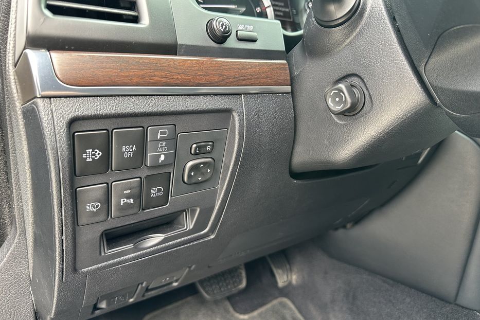 Продам Toyota Land Cruiser 200 B7 AURUM 2018 года в Киеве