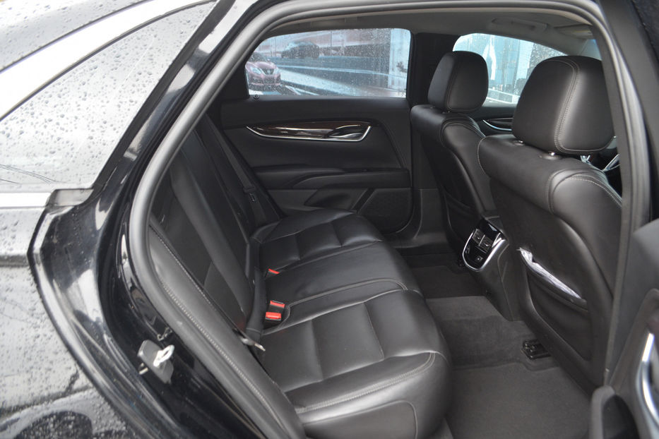 Продам Cadillac XTS F1 2016 года в Киеве