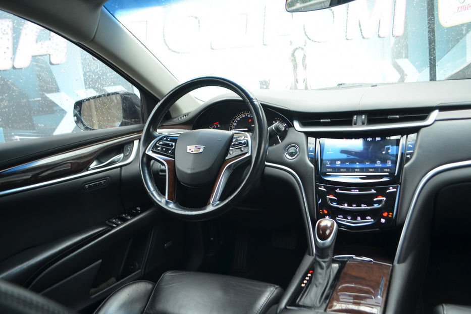 Продам Cadillac XTS F1 2016 года в Киеве
