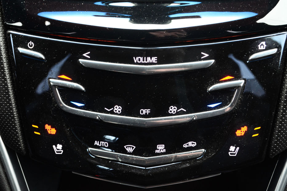 Продам Cadillac XTS F1 2016 года в Киеве