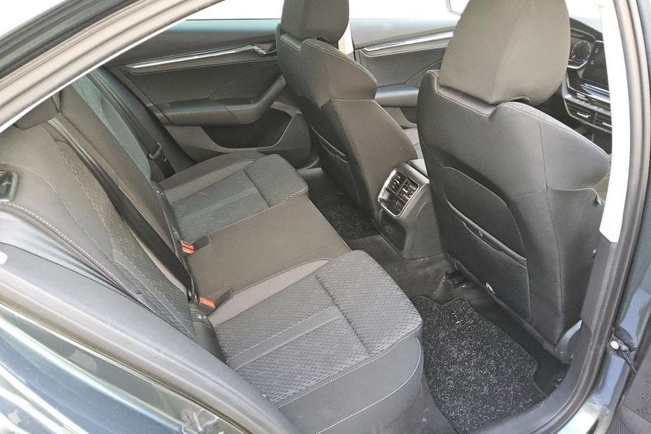 Продам Skoda Octavia Style First Edition 2.0диз DSG 2020 года в Львове