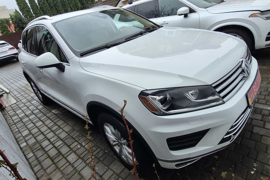 Продам Volkswagen Touareg SPORT 2016 года в Киеве