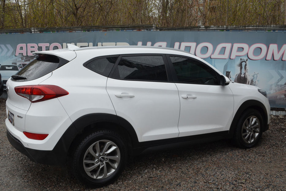 Продам Hyundai Tucson 1.7 CRDi AT (141 к.с.)  2015 года в Киеве