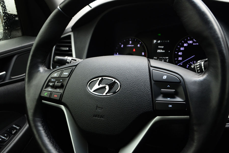 Продам Hyundai Tucson 1.7 CRDi AT (141 к.с.)  2015 года в Киеве