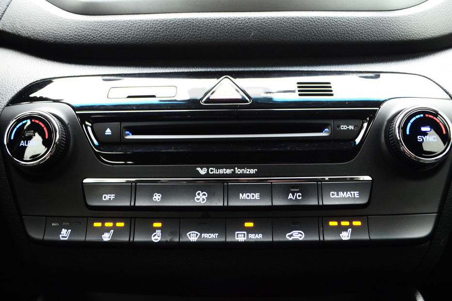 Продам Hyundai Tucson 1.7 CRDi AT (141 к.с.)  2015 года в Киеве