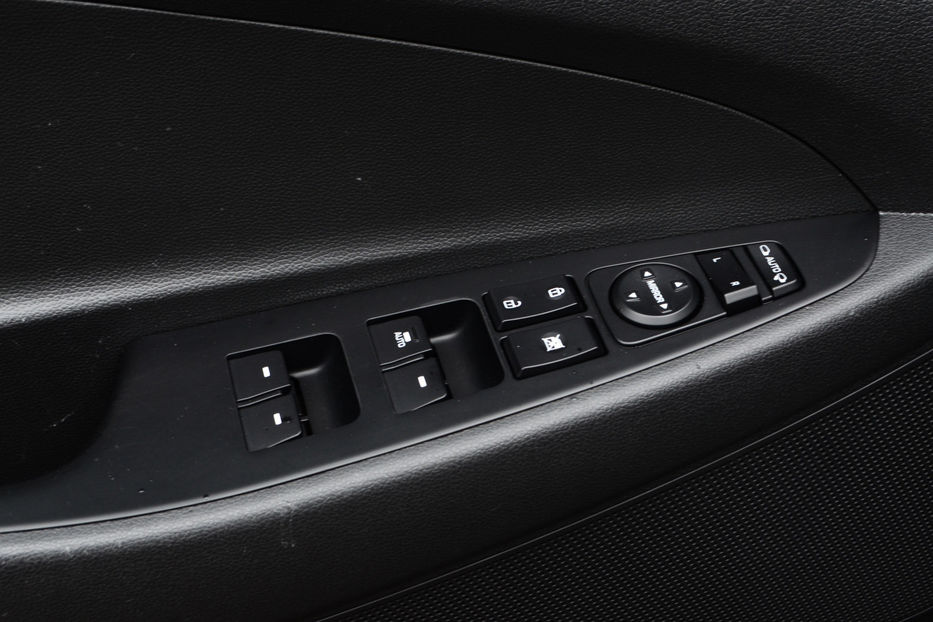 Продам Hyundai Tucson 1.7 CRDi AT (141 к.с.)  2015 года в Киеве