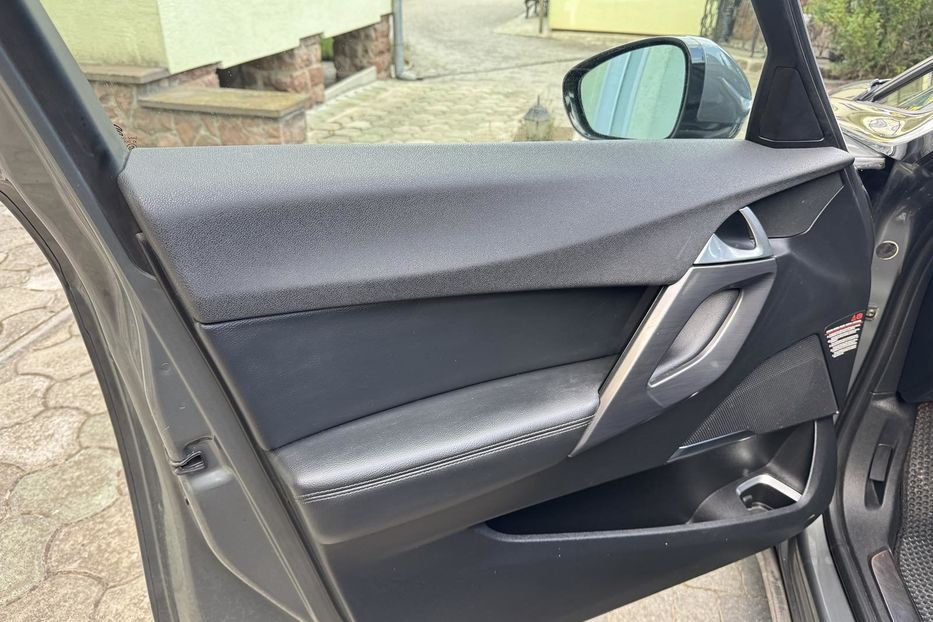 Продам Citroen DS5 2 2012 года в Львове