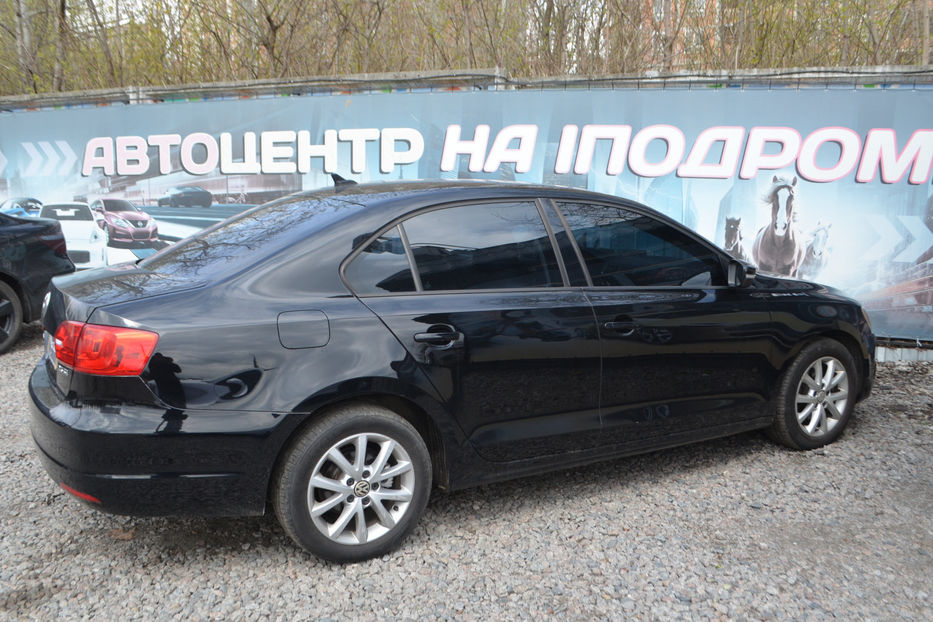 Продам Volkswagen Jetta 2.5 AT (170 к.с.) • SE 2012 года в Киеве