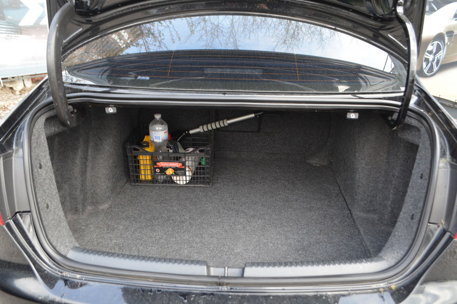 Продам Volkswagen Jetta 2.5 AT (170 к.с.) • SE 2012 года в Киеве