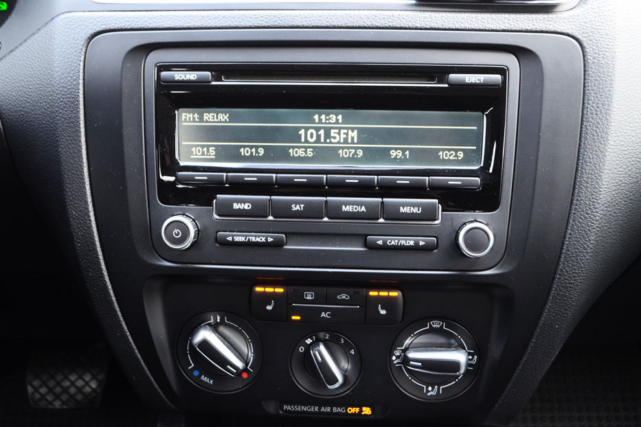 Продам Volkswagen Jetta 2.5 AT (170 к.с.) • SE 2012 года в Киеве