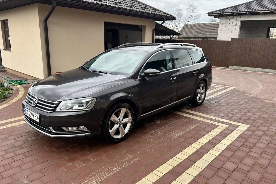 Продам Volkswagen Passat B7 Highline premium 2011 года в Киеве