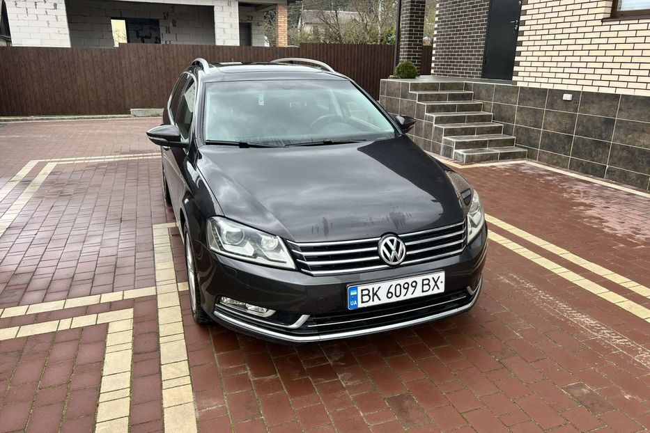 Продам Volkswagen Passat B7 Highline premium 2011 года в Киеве