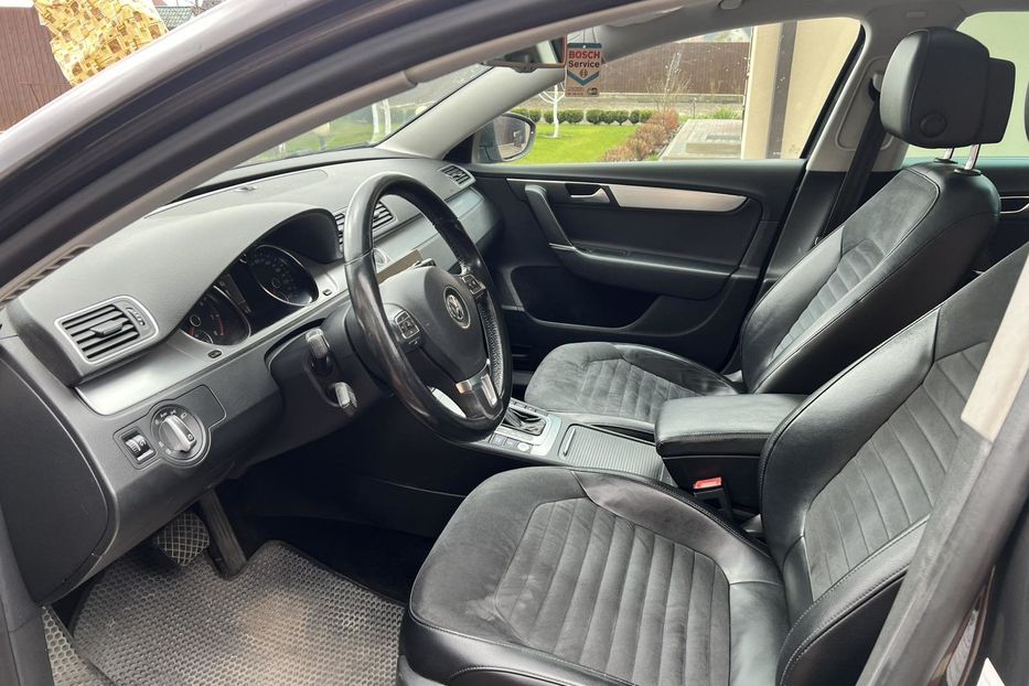 Продам Volkswagen Passat B7 Highline premium 2011 года в Киеве
