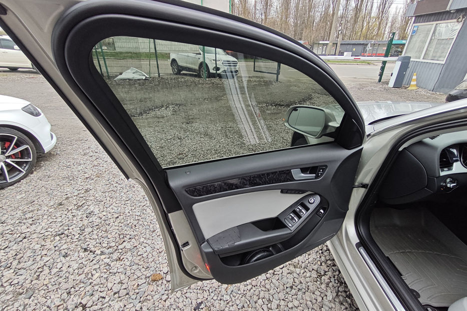 Продам Audi A4 2.0 TFSI АТ (225 к.с.)  2015 года в Киеве