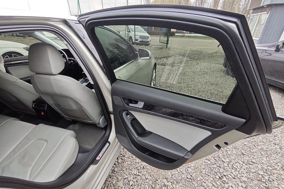 Продам Audi A4 2.0 TFSI АТ (225 к.с.)  2015 года в Киеве