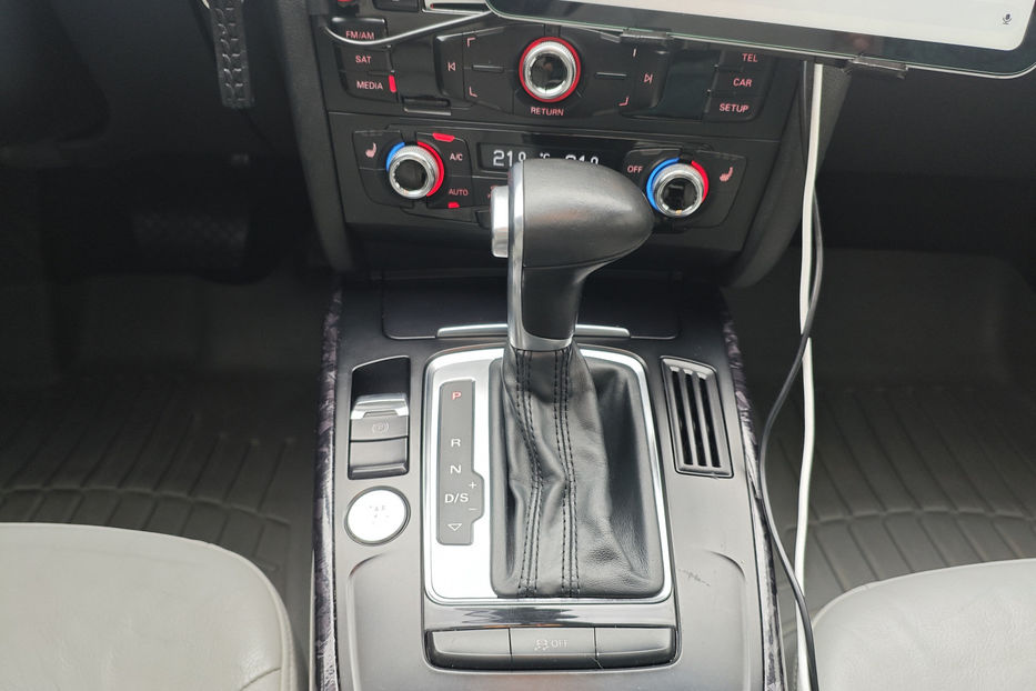 Продам Audi A4 2.0 TFSI АТ (225 к.с.)  2015 года в Киеве