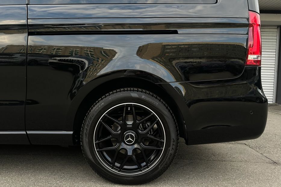 Продам Mercedes-Benz V-Class 250d AMG Extralong 2018 года в Киеве