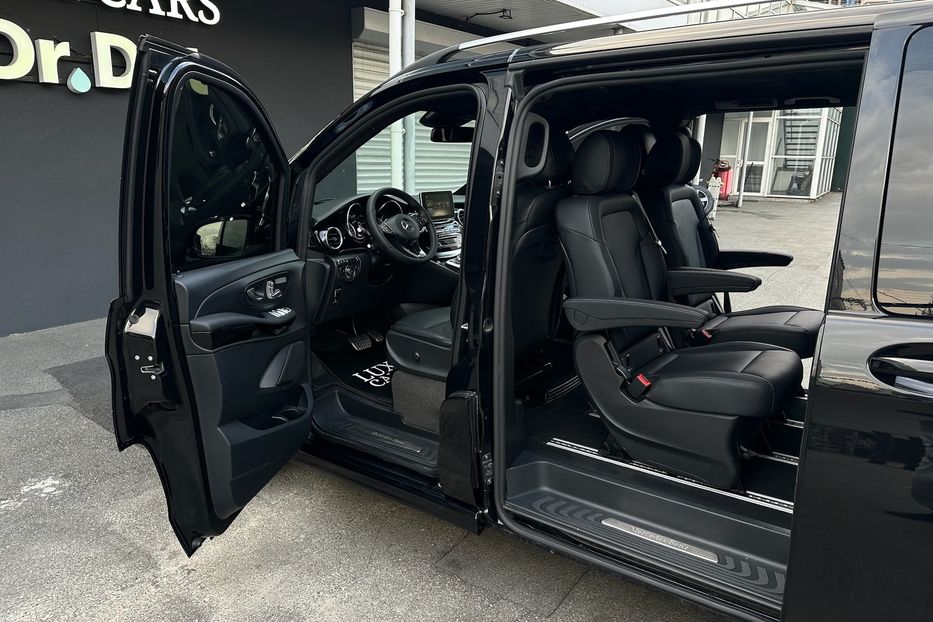 Продам Mercedes-Benz V-Class 250d AMG Extralong 2018 года в Киеве