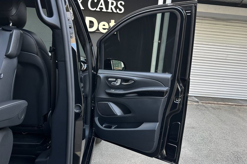 Продам Mercedes-Benz V-Class 250d AMG Extralong 2018 года в Киеве