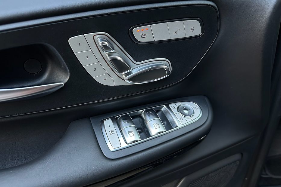 Продам Mercedes-Benz V-Class 250d AMG Extralong 2018 года в Киеве