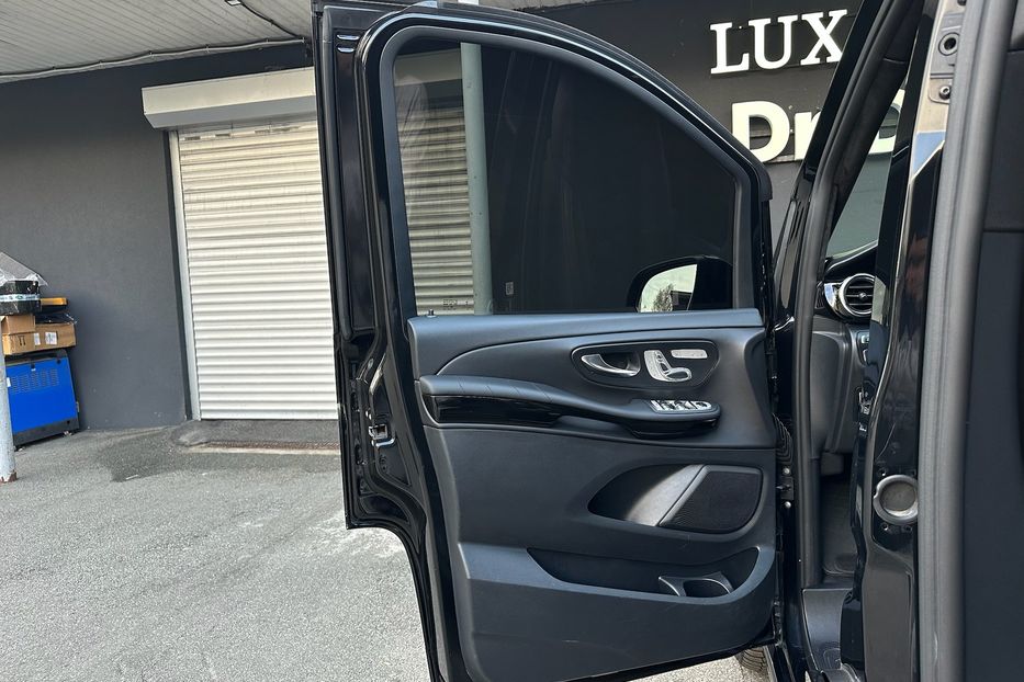 Продам Mercedes-Benz V-Class 250d AMG Extralong 2018 года в Киеве