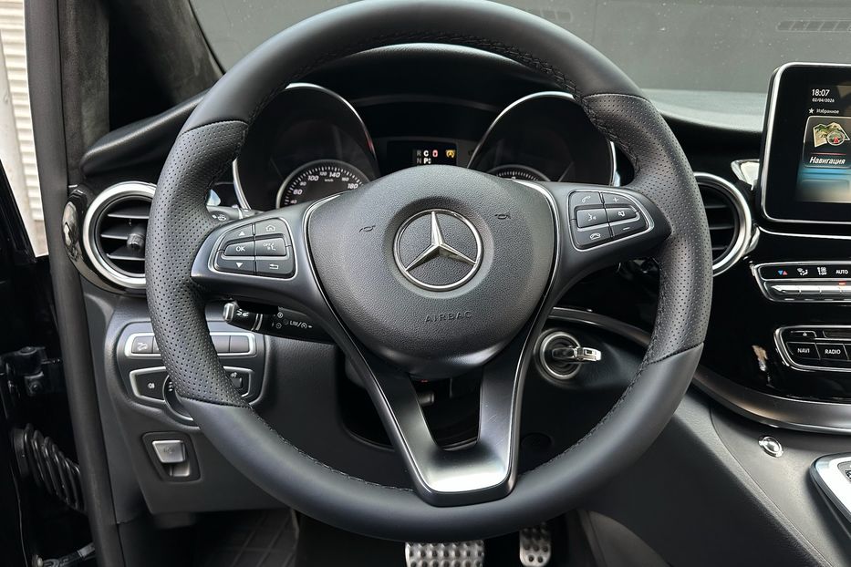 Продам Mercedes-Benz V-Class 250d AMG Extralong 2018 года в Киеве