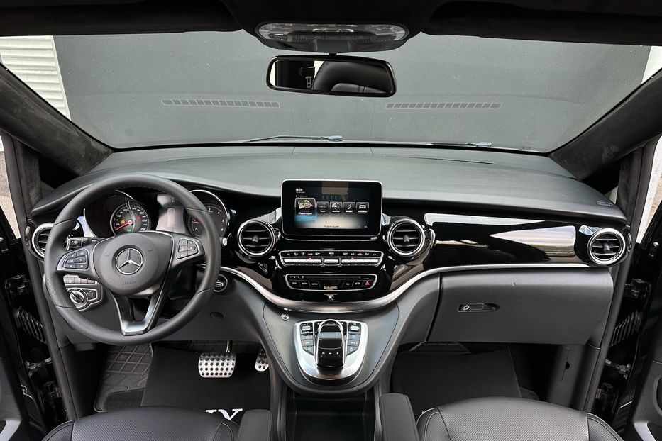 Продам Mercedes-Benz V-Class 250d AMG Extralong 2018 года в Киеве