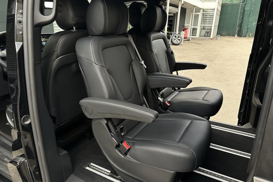 Продам Mercedes-Benz V-Class 250d AMG Extralong 2018 года в Киеве