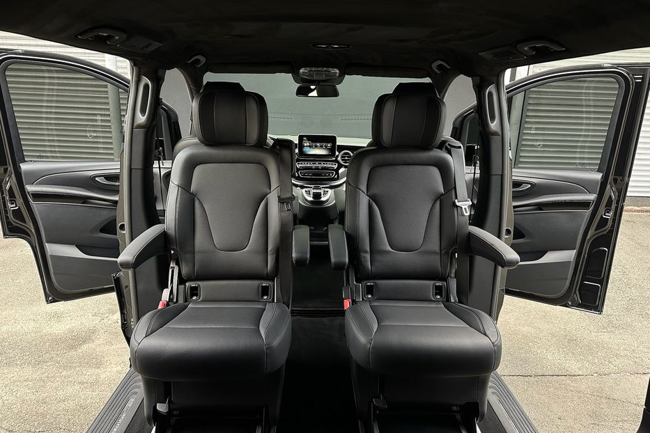 Продам Mercedes-Benz V-Class 250d AMG Extralong 2018 года в Киеве