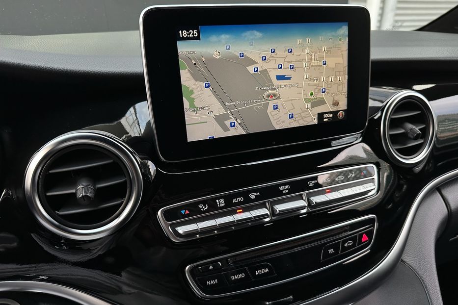 Продам Mercedes-Benz V-Class 250d AMG Extralong 2018 года в Киеве