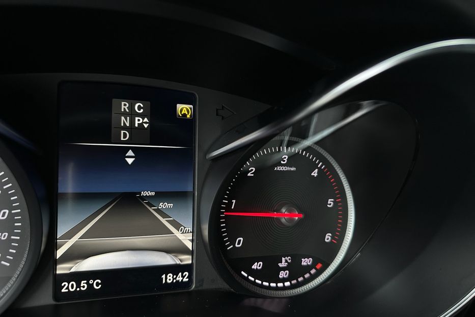 Продам Mercedes-Benz V-Class 250d AMG Extralong 2018 года в Киеве