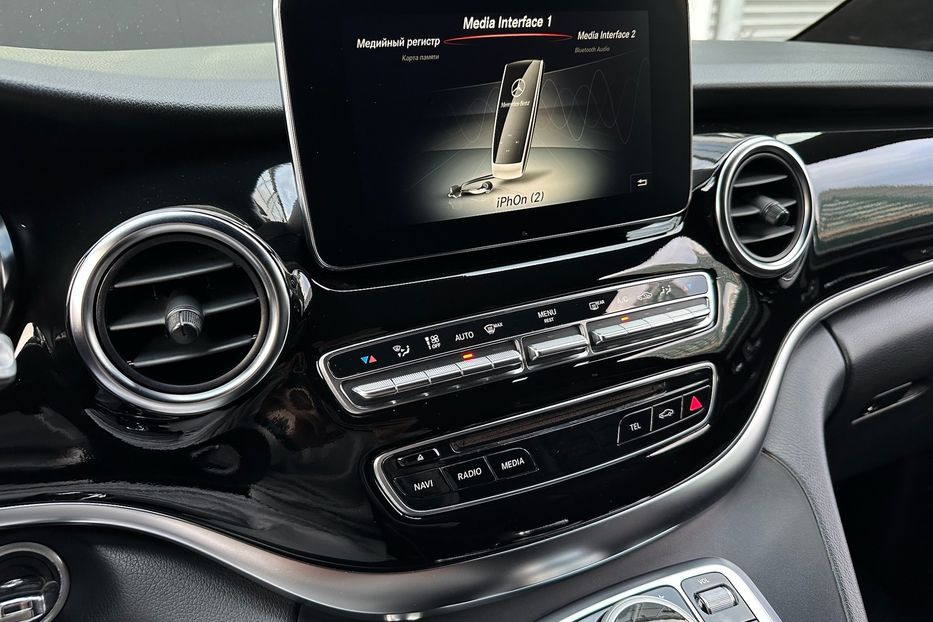 Продам Mercedes-Benz V-Class 250d AMG Extralong 2018 года в Киеве