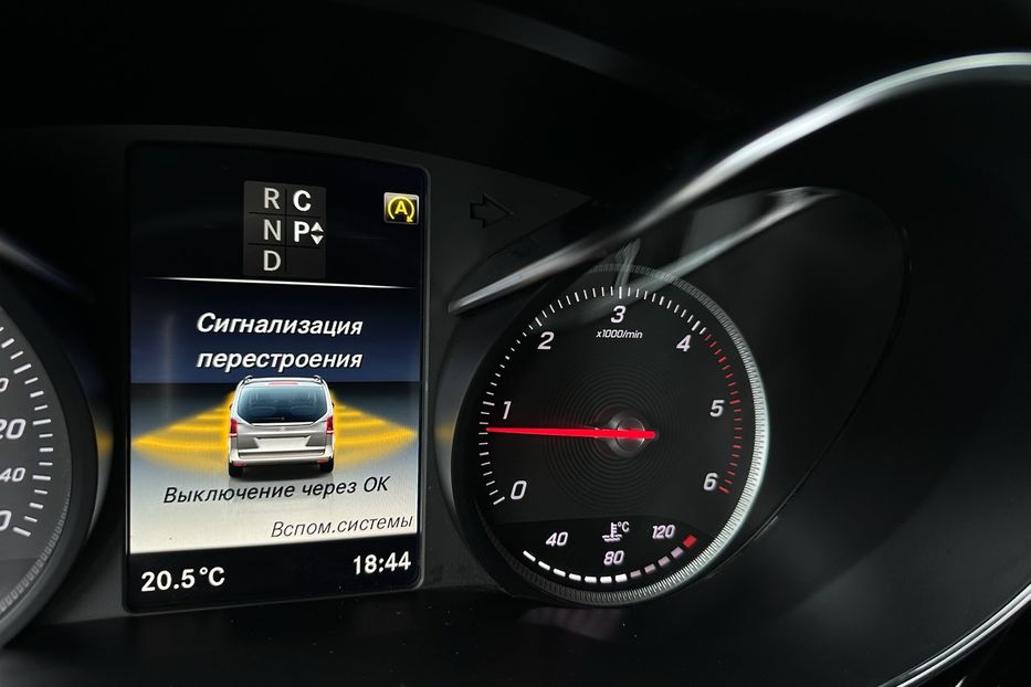 Продам Mercedes-Benz V-Class 250d AMG Extralong 2018 года в Киеве