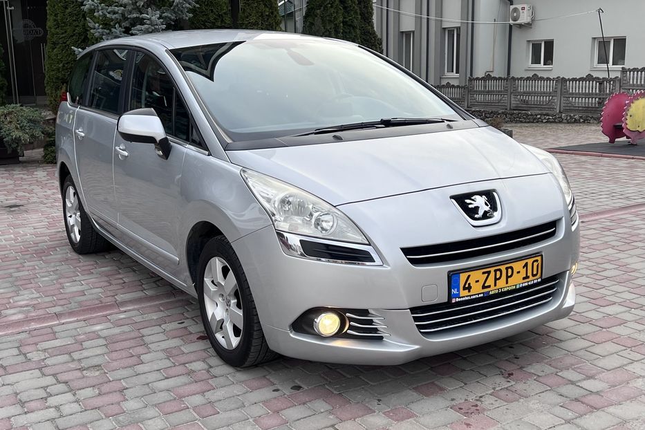 Продам Peugeot 5008 2011 года в Тернополе