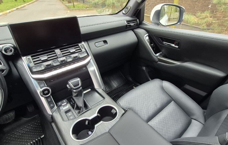 Продам Toyota Land Cruiser 300 70Anniversary 2021 года в Киеве