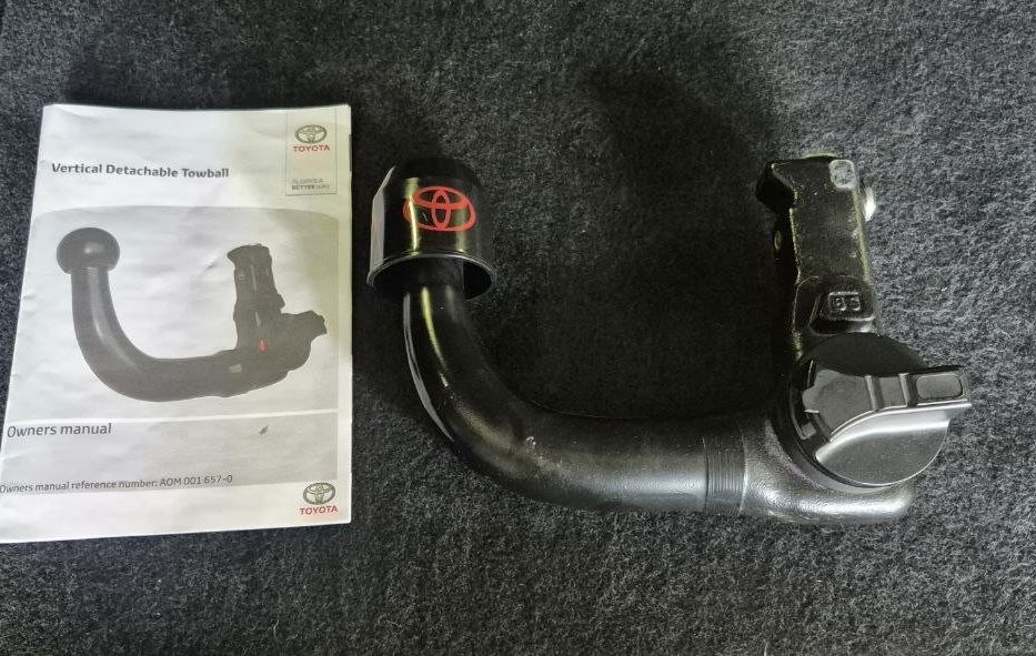 Продам Toyota Land Cruiser 300 70Anniversary 2021 года в Киеве