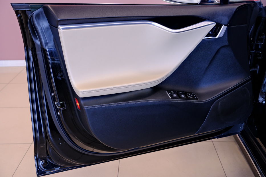 Продам Tesla Model S P85 2014 года в Одессе