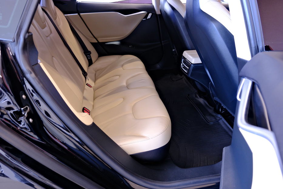 Продам Tesla Model S P85 2014 года в Одессе