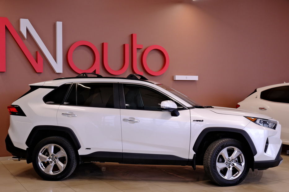 Продам Toyota Rav 4 Hybrid AWD 2020 года в Одессе