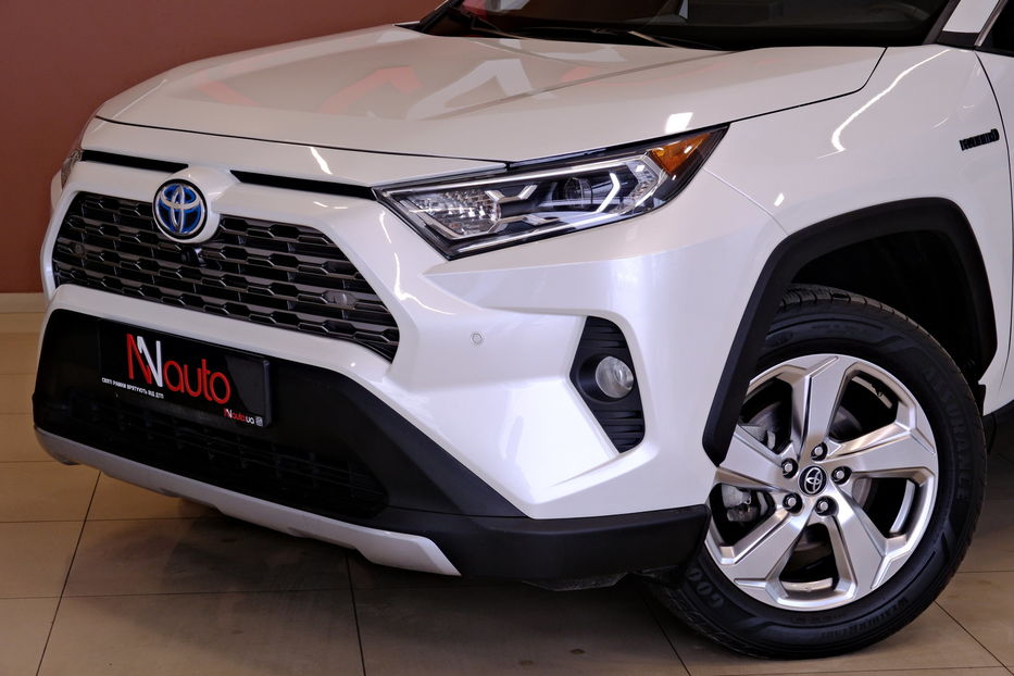 Продам Toyota Rav 4 Hybrid AWD 2020 года в Одессе