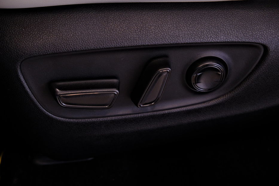 Продам Toyota Rav 4 Hybrid AWD 2020 года в Одессе