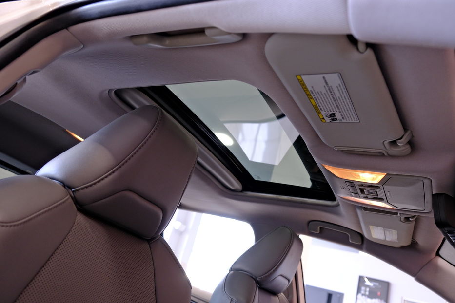 Продам Toyota Rav 4 Hybrid AWD 2020 года в Одессе