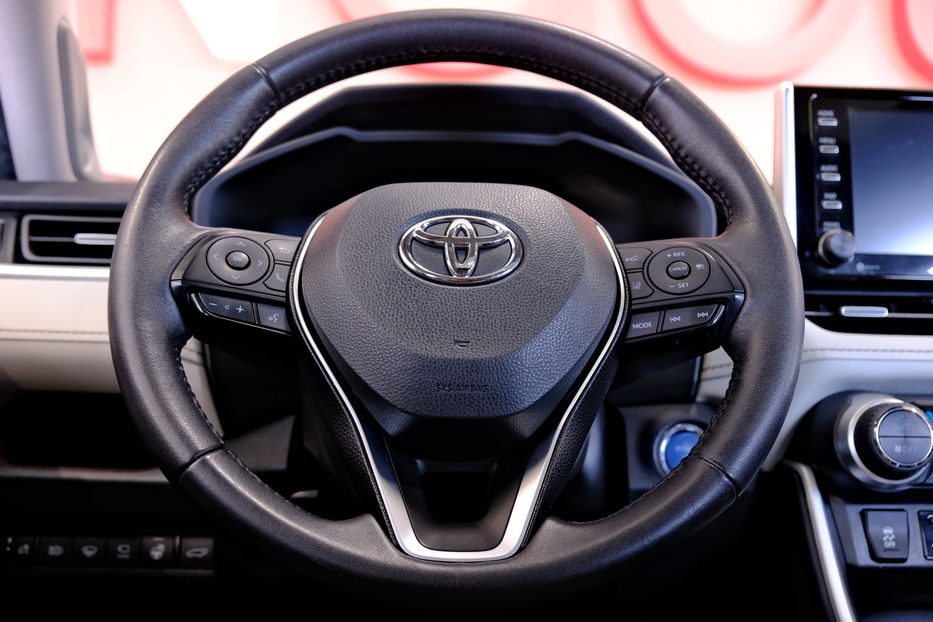 Продам Toyota Rav 4 Hybrid AWD 2020 года в Одессе