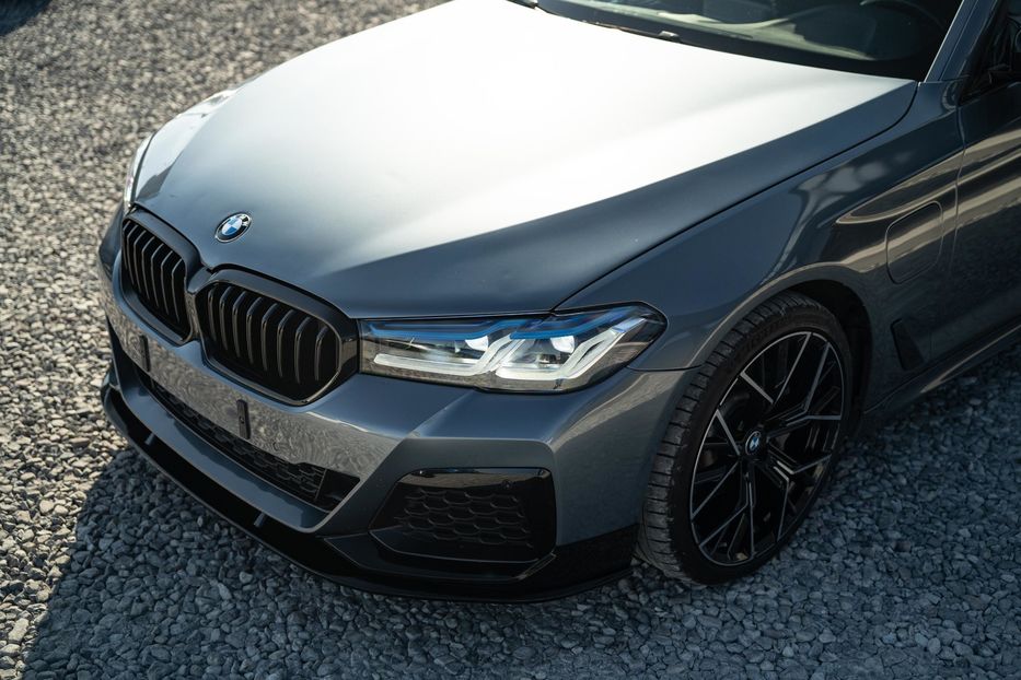 Продам BMW 530 ee 2025 года в Черновцах