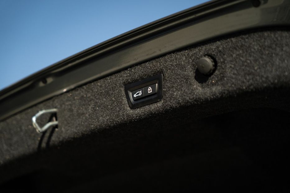 Продам BMW 530 ee 2025 года в Черновцах